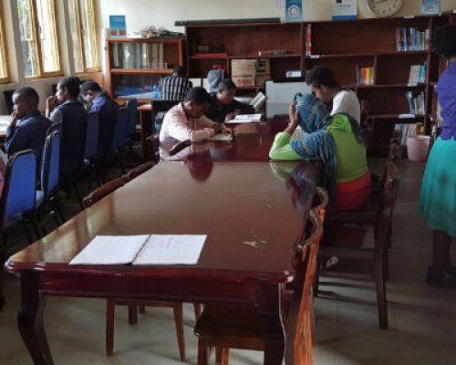 HAWE-Library User Students, Professionals and Communities